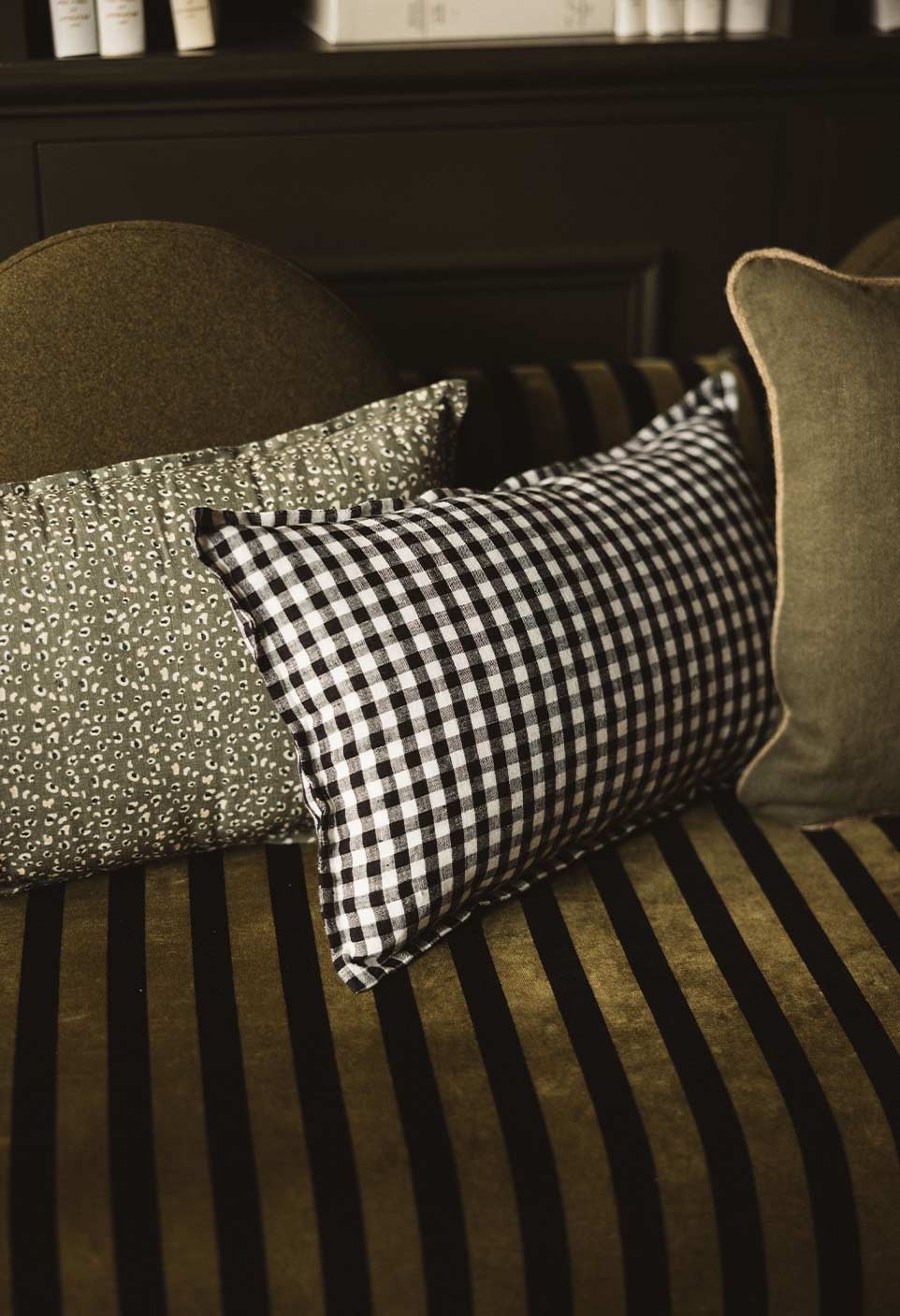 30x50 cm Cushion Cover Washed Linen Vichy Black