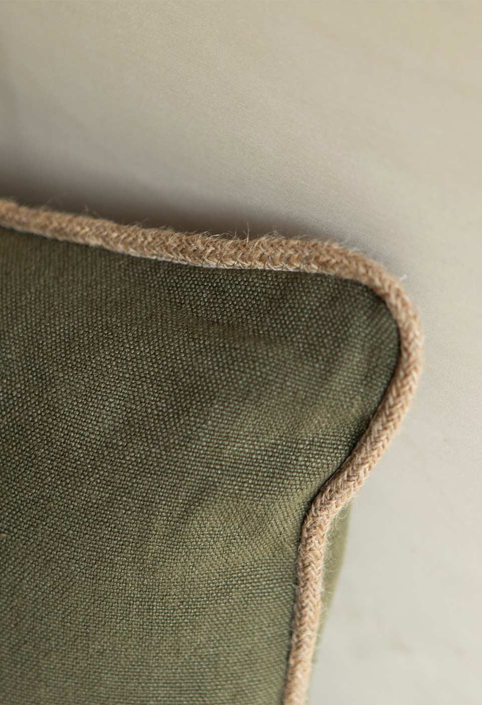 HOUSSE DE COUSSIN SALVADOR  KAKI AVEC GARNISSAGE_MARKETPLACE