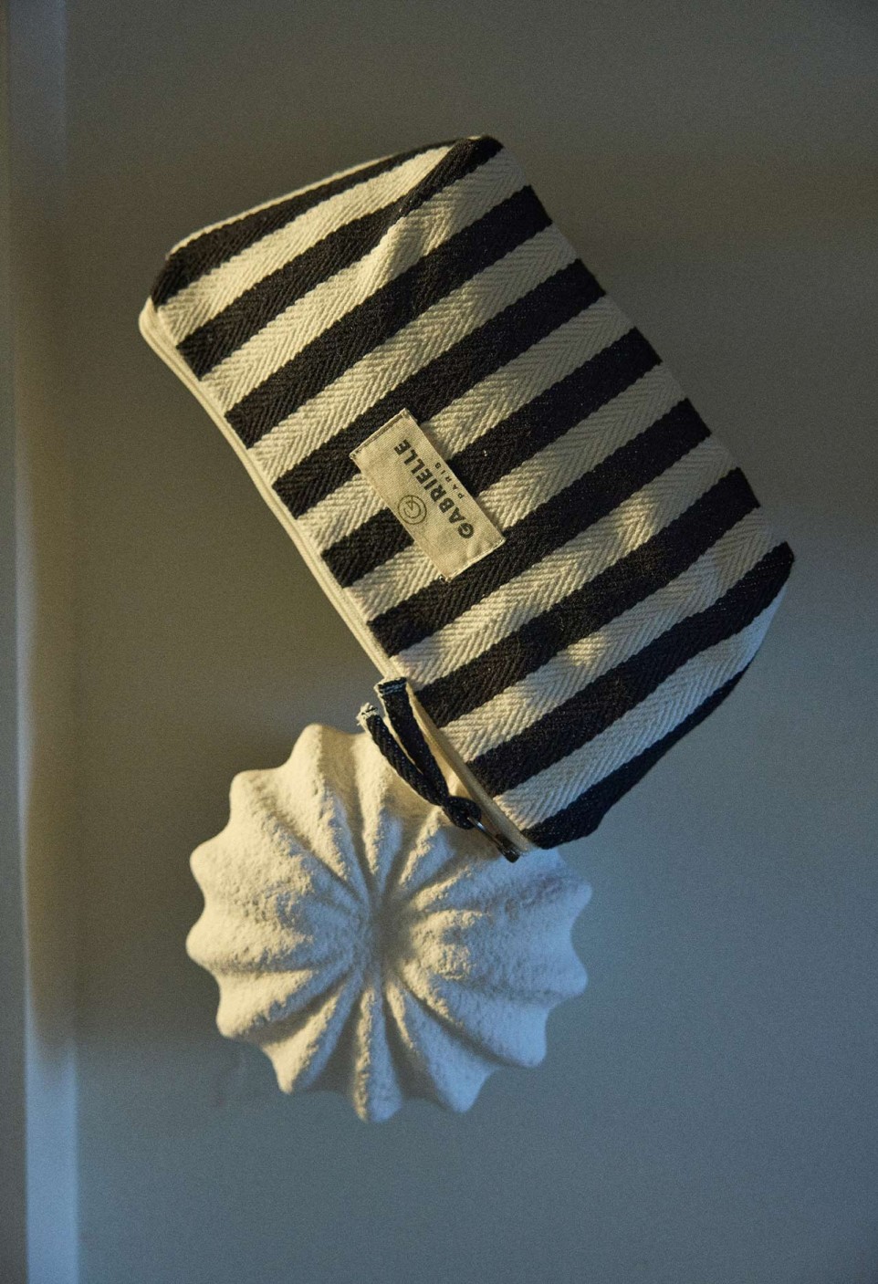 Trousse de Beauté à Rayures Noires en Coton