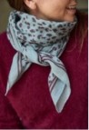 FOULARD EN LAINE  LÉOPARD ACIER_MARKETPLACE