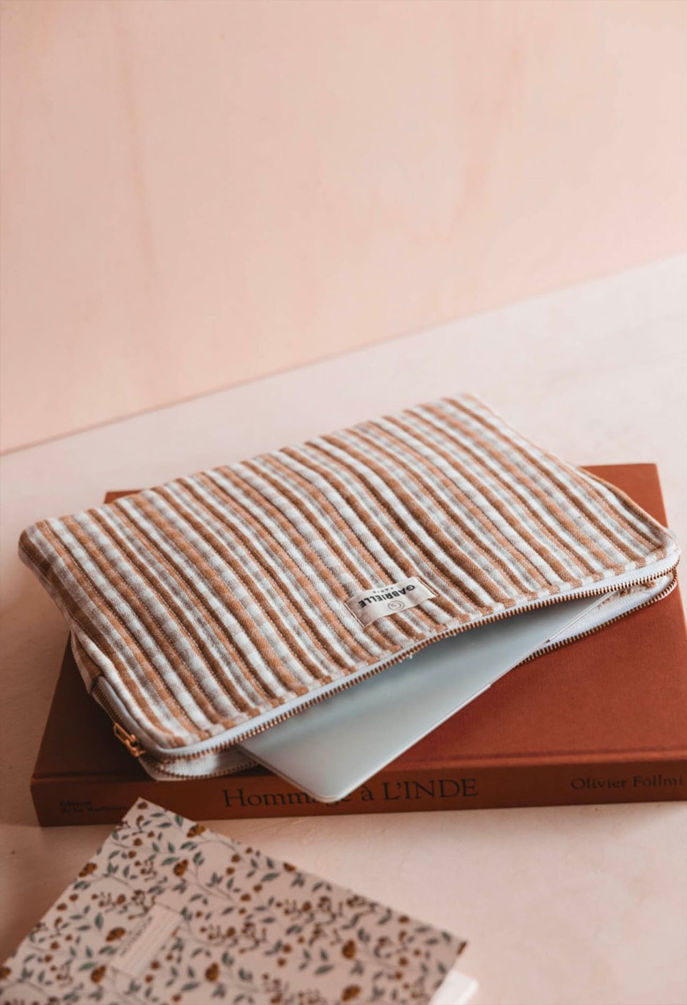 POCHETTE ORDINATEUR VICHY CAMEL_MARKETPLACE