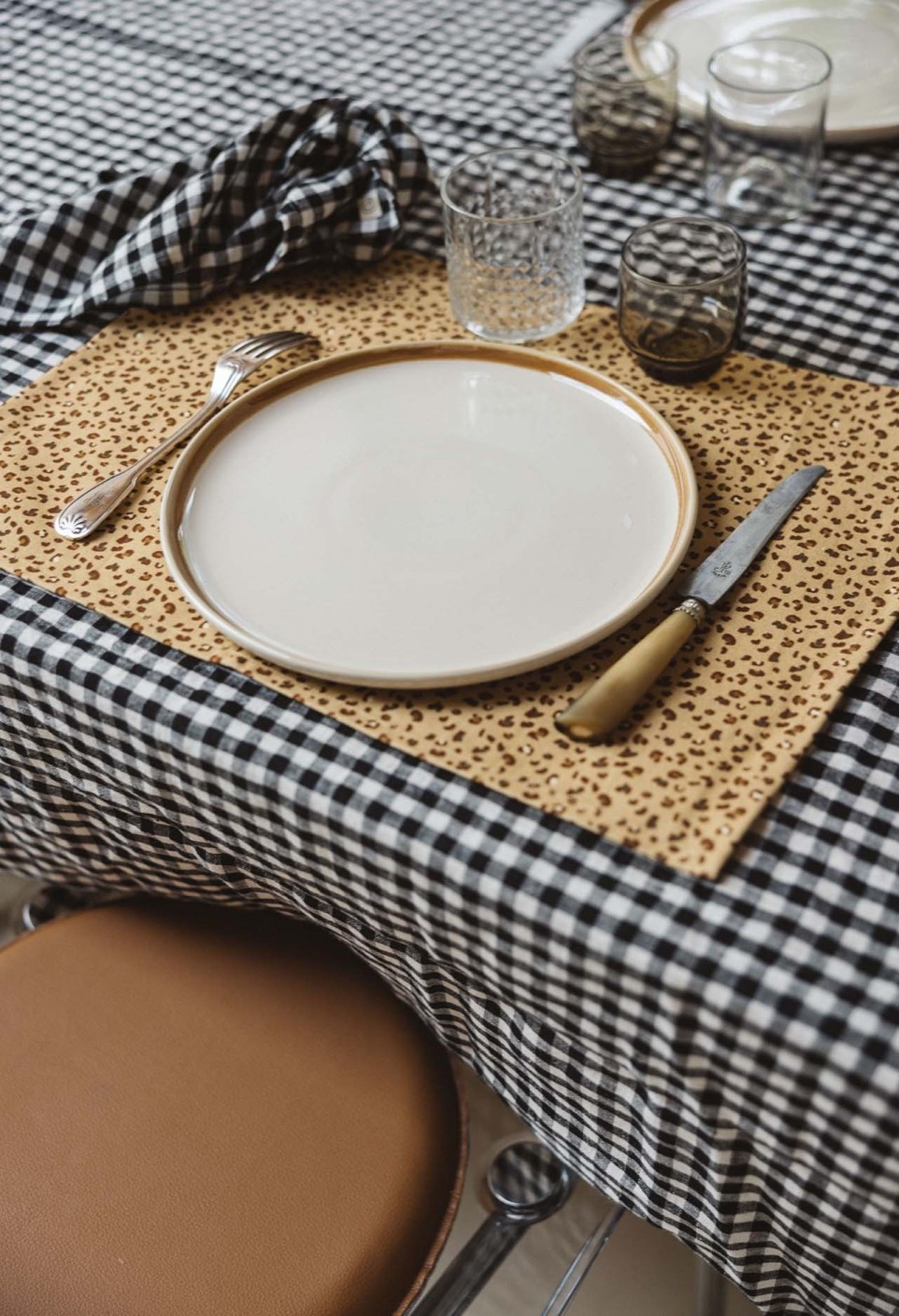 LINEN TABLECLOTH  VICHY BLACK_MARKETPLACE