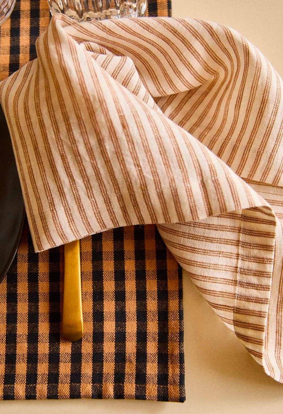 SERVIETTE DE TABLE  FINE RAYURE CAFÉ/MILK_MARKETPLACE
