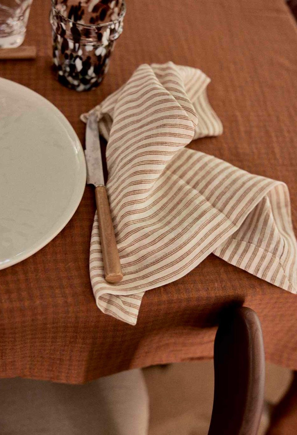 SERVIETTE DE TABLE  FINE RAYURE CAFÉ/MILK_MARKETPLACE
