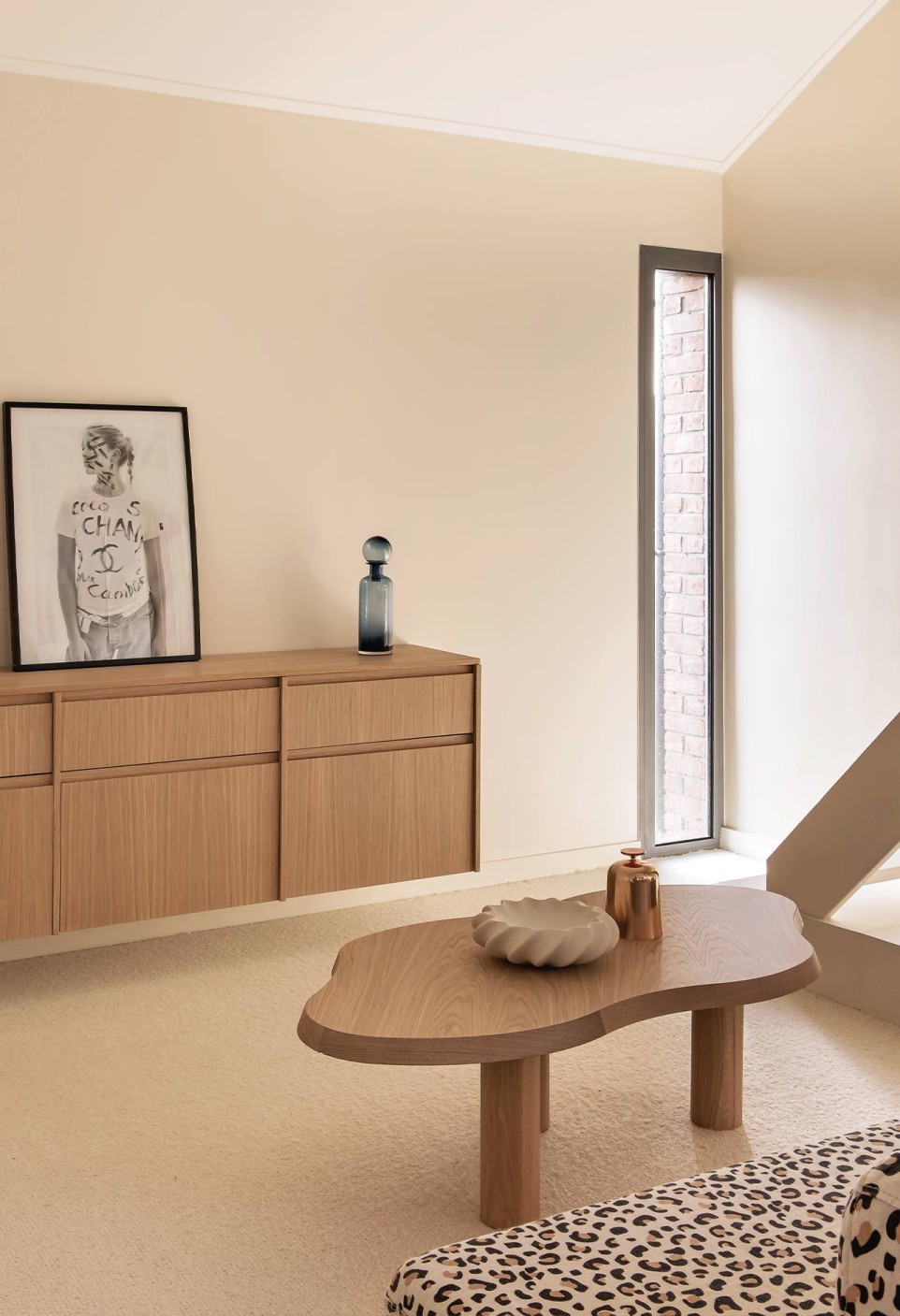 JEANNE THE COFFEE TABLE  NATURAL OAK FINISH