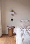 TABLE D'APPOINT MAHAUT  FINITION NOYER