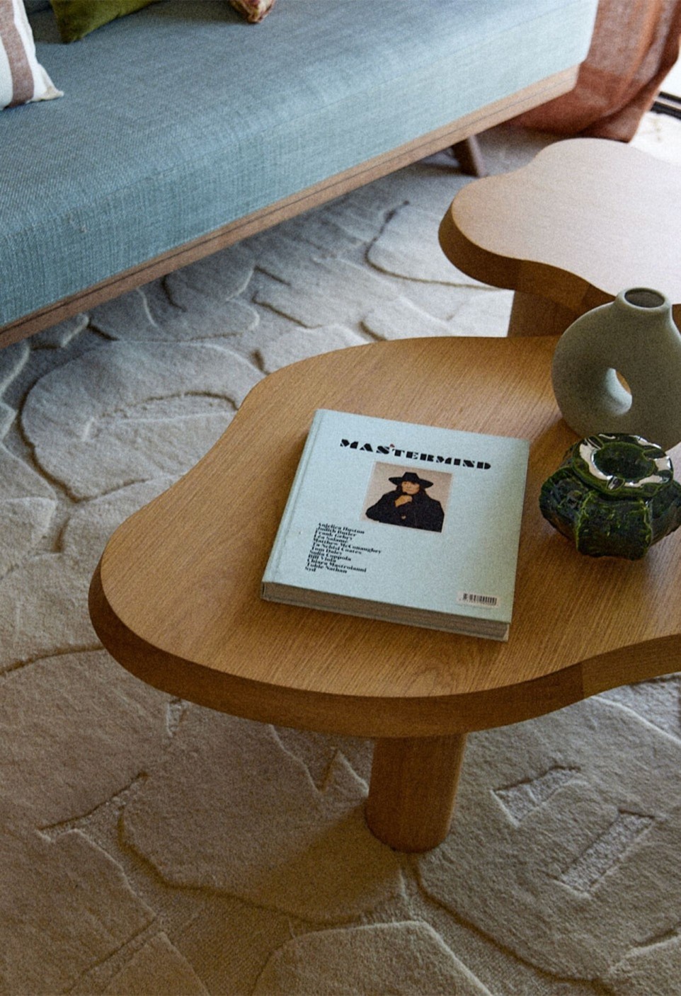 JEANNE THE COFFEE TABLE  NATURAL OAK FINISH