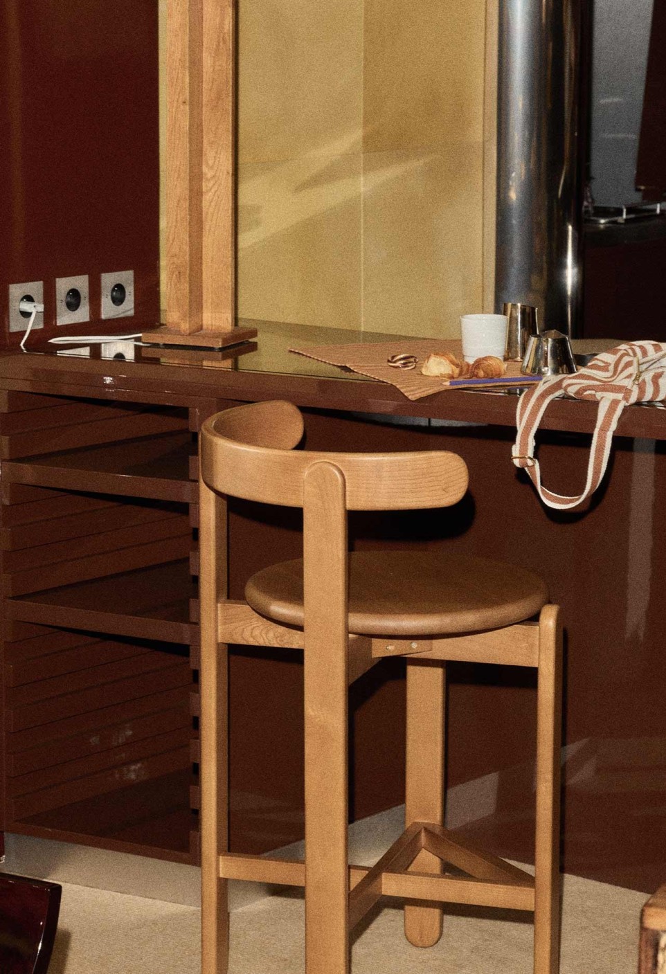CHAISE DE BAR ROMANE  FINITION TECK