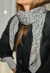 FOULARD EN LAINE  LÉOPARD ACIER_MARKETPLACE