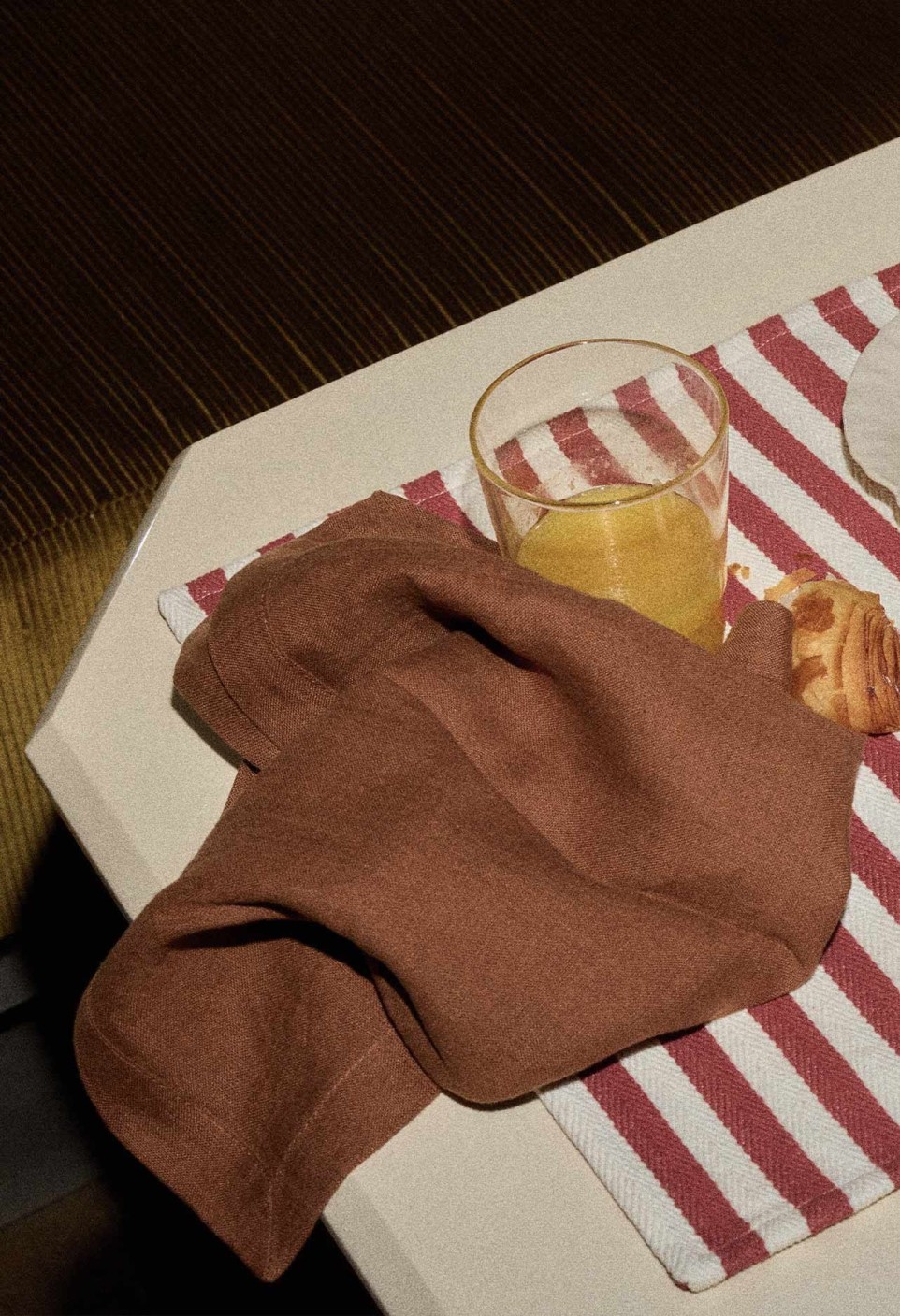SERVIETTE DE TABLE  EN LIN LAVÉ MOKA_MARKETPLACE
