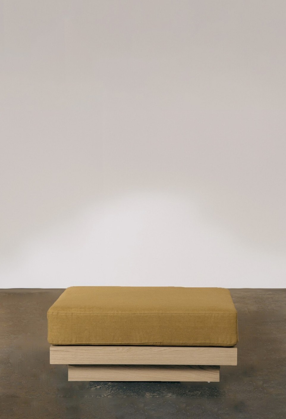POUF  FINITION CHÊNE NATUREL LIN CURRY
