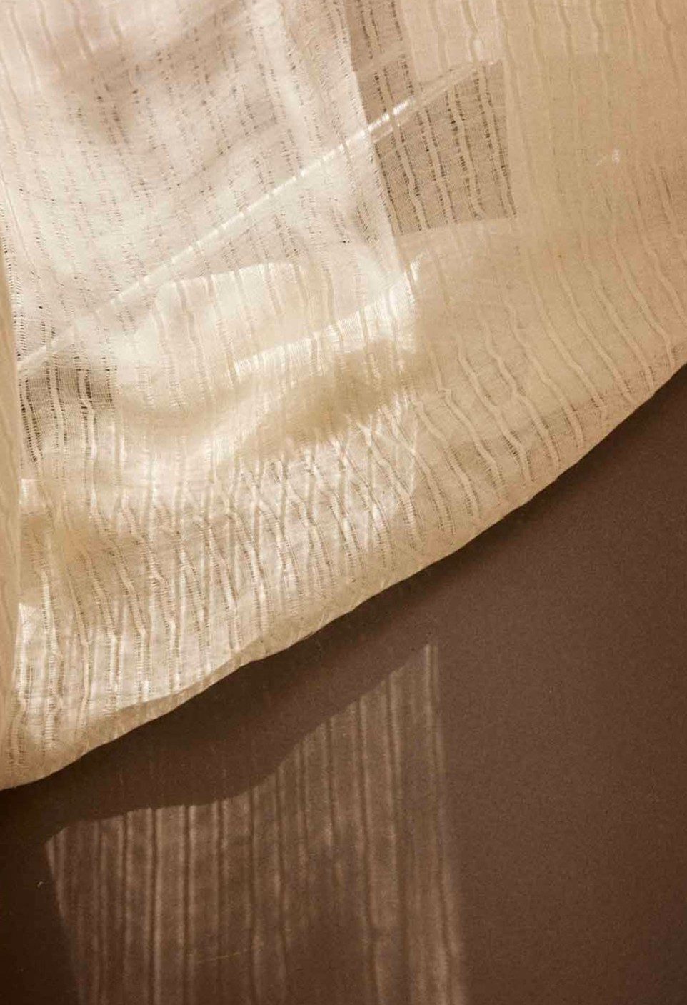 SAMPLE MILK STRIPED LINEN VOILE