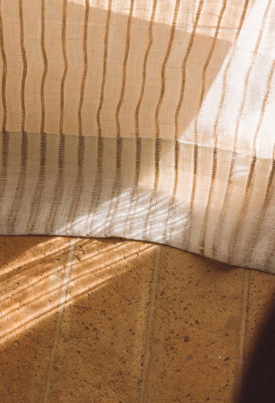 SAMPLE NATURAL STRIPED LINEN VOILE