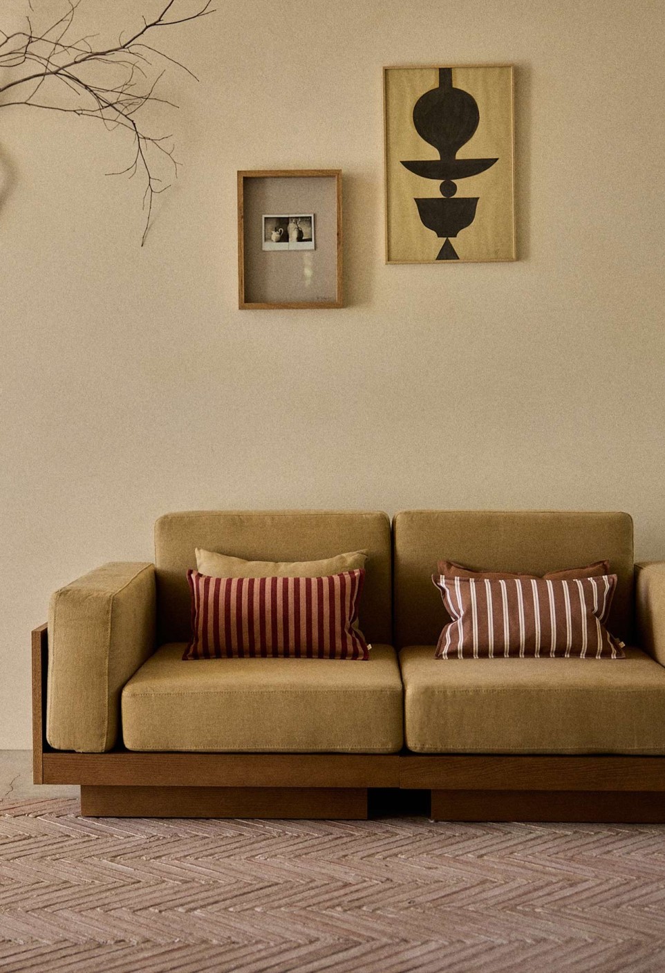CANAPÉ GEORGES LE CONFORTABLE 2 PLACES  FINITION TECK LIN TABAC