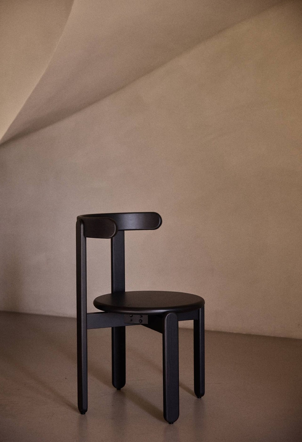 CHAISE LOUISON  FRÊNE LASURÉ NOIR_MARKETPLACE
