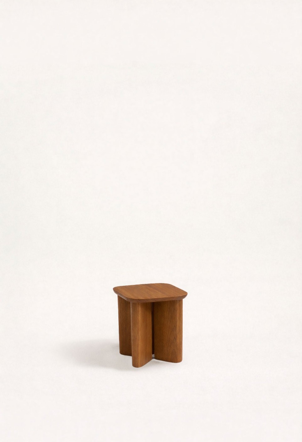 TABLE D'APPOINT GARANCE  BOIS FINITION TECK