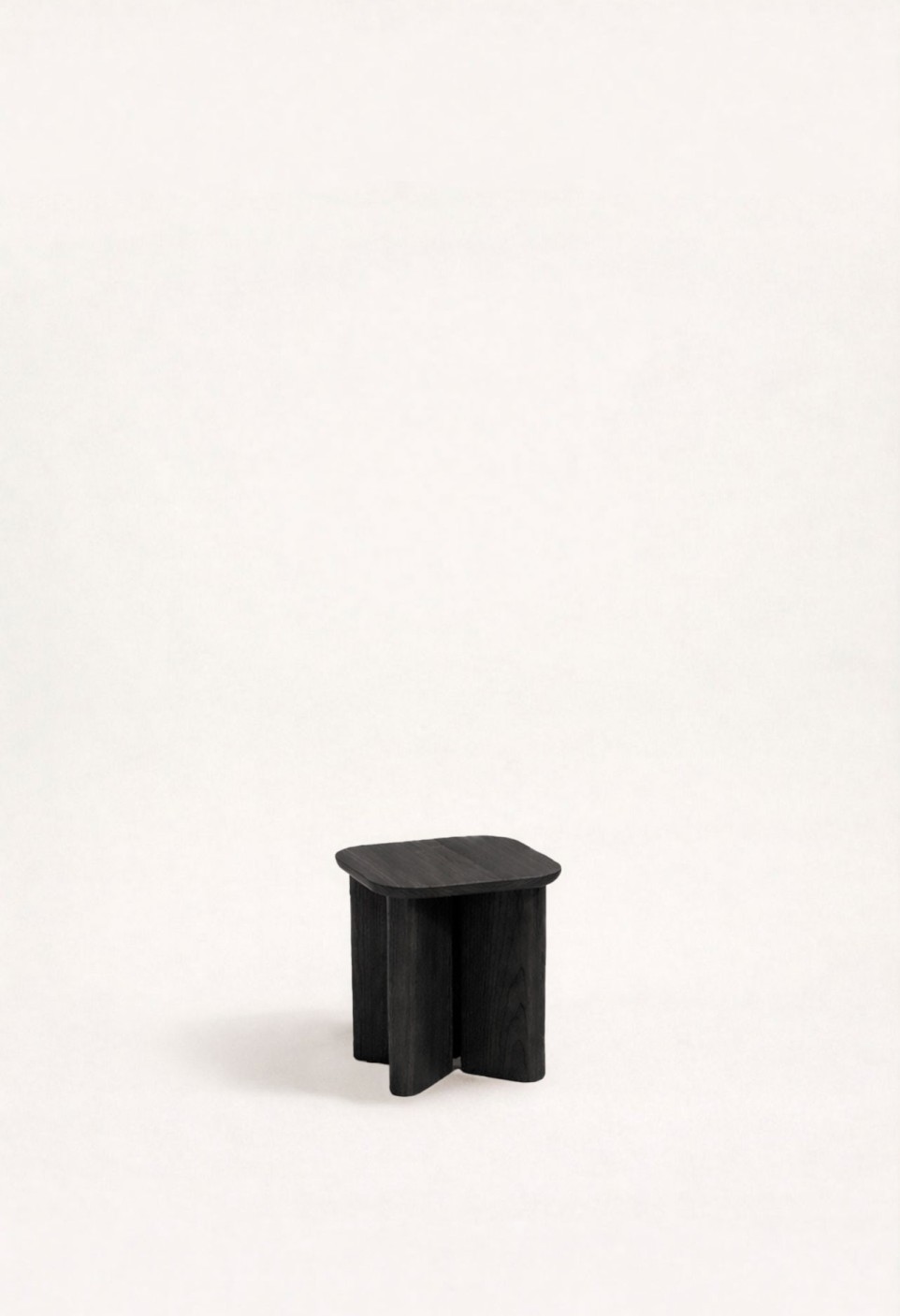 GARANCE THE END TABLE  BLACK LAZURATED WOOD