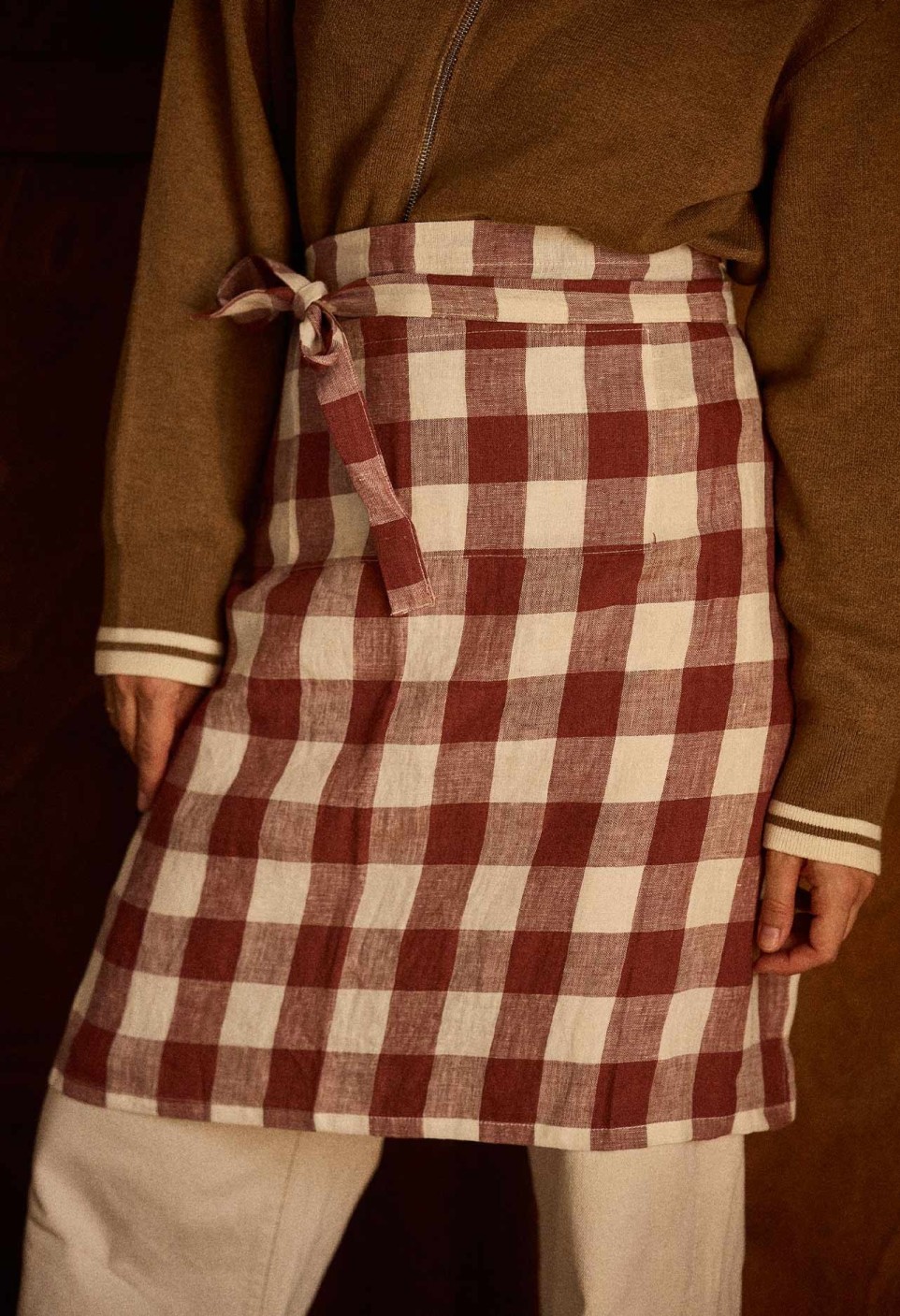 LINEN APRON  VICHY CARMIN