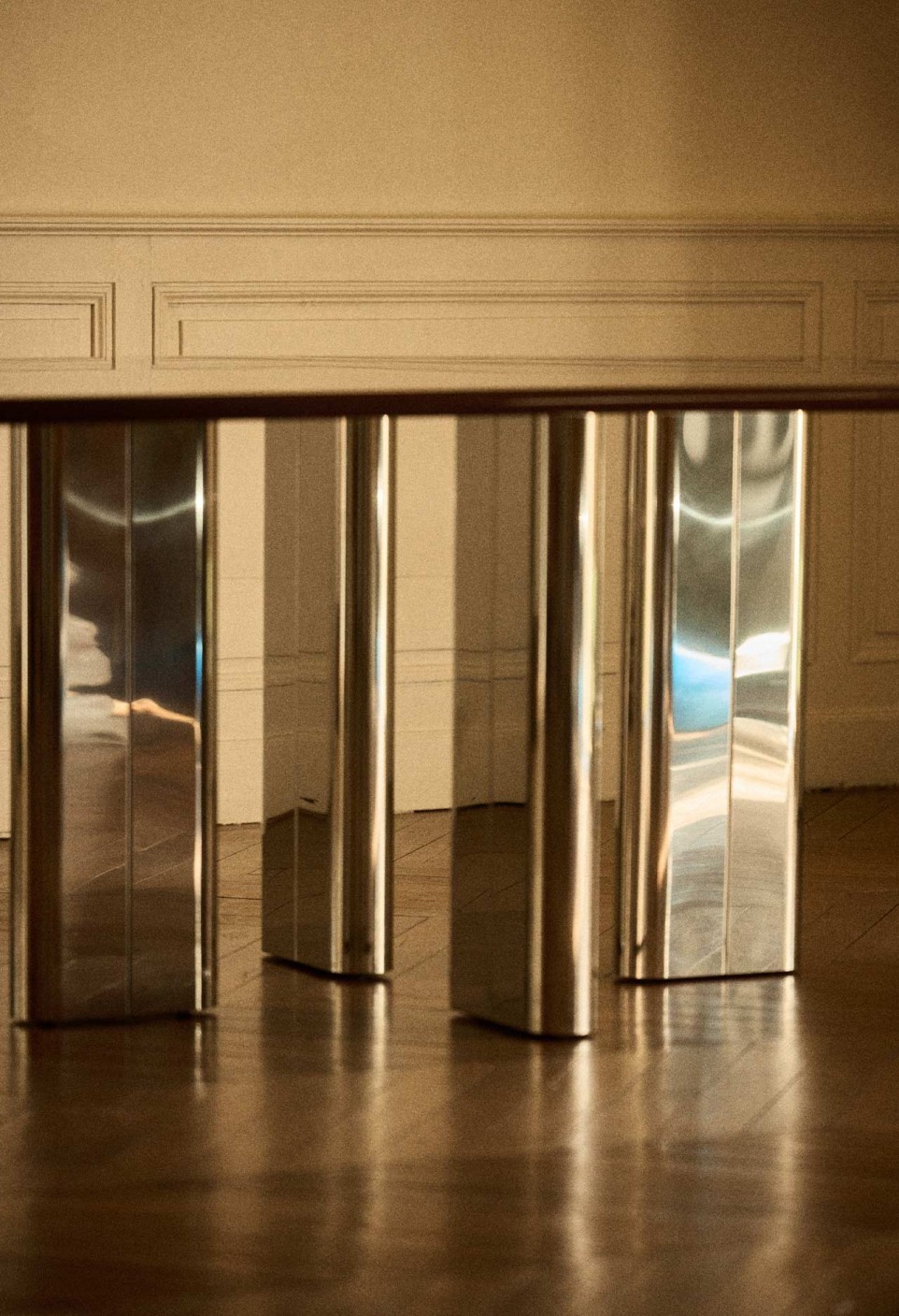 CHRYSOLINE DINING TABLE  SPECULOOS LACQUERED WOOD