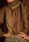 FOULARD EN LAINE  LÉOPARD AMBRE