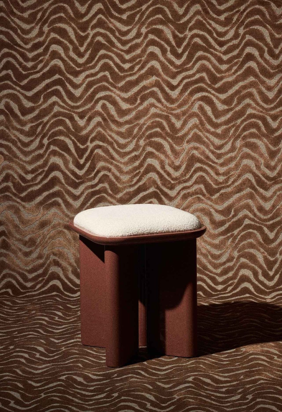 POUF LAZARE  BOIS LAQUÉ SPECULOOS