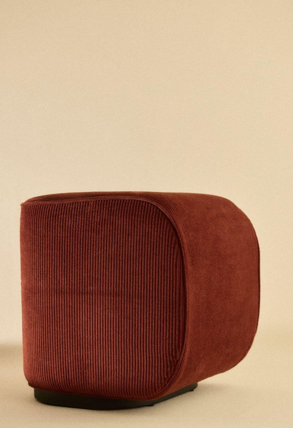 POUF ROLAND  VELOURS JASPE
