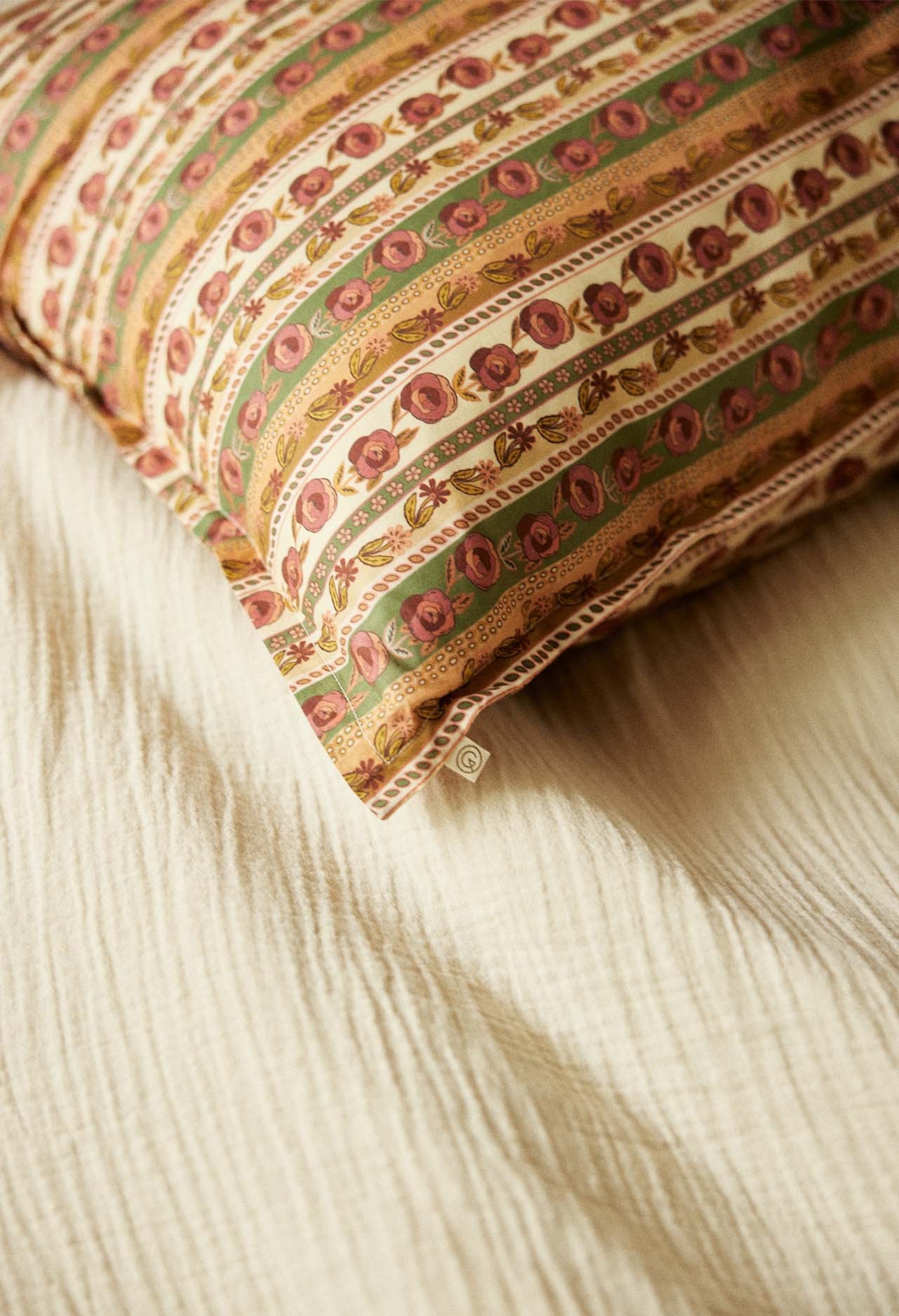 Taies D'oreiller Vintage Fait Main - Médaillon Floral Doré - Coton 100% - USA
